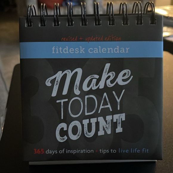 Fitlosophy 'Make Today Count' 365-Day Inspirational Perpetual Desk Calendar: New - Picture 1 of 4